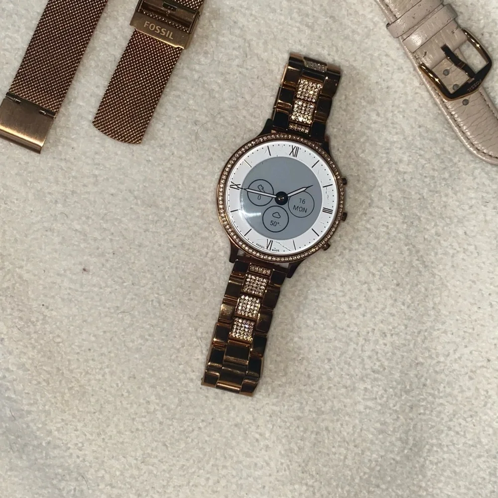 Fossil Rose Gold Hybrid HR watch + 2 additional straps